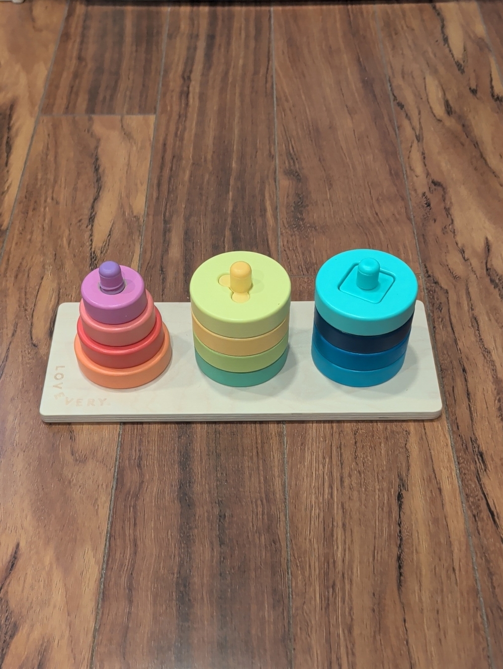 Lovevery Wooden Twist & Pivot Pattern Puzzle